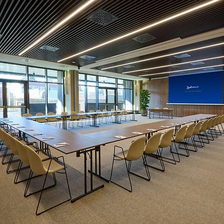 Radisson Blu Hotel, Bergamo Choruslife Екстер'єр фото