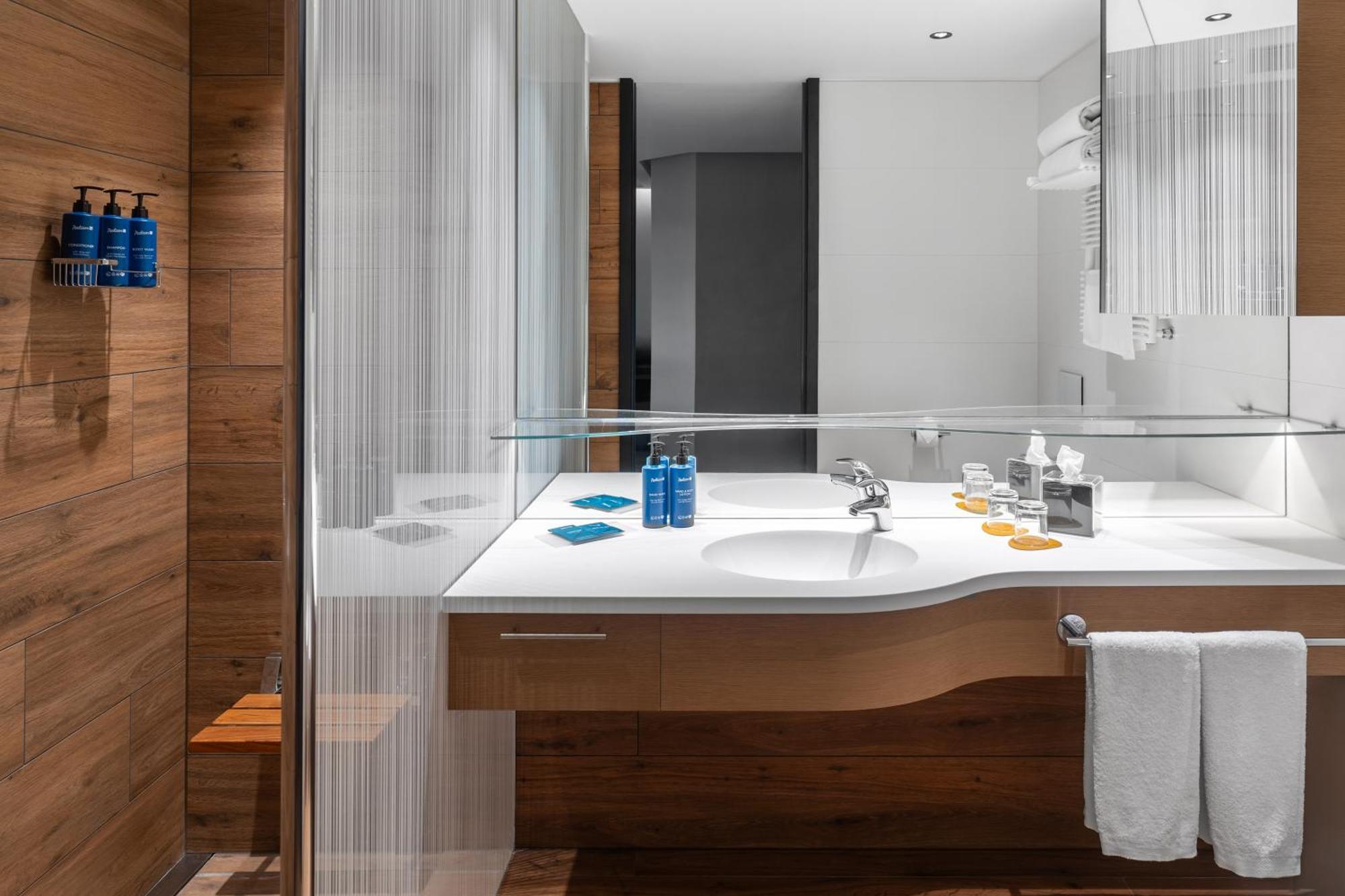 Radisson Blu Hotel, Bergamo Choruslife Екстер'єр фото