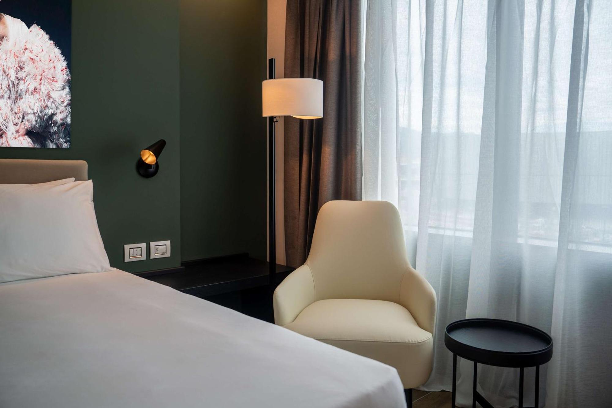 Radisson Blu Hotel, Bergamo Choruslife Екстер'єр фото