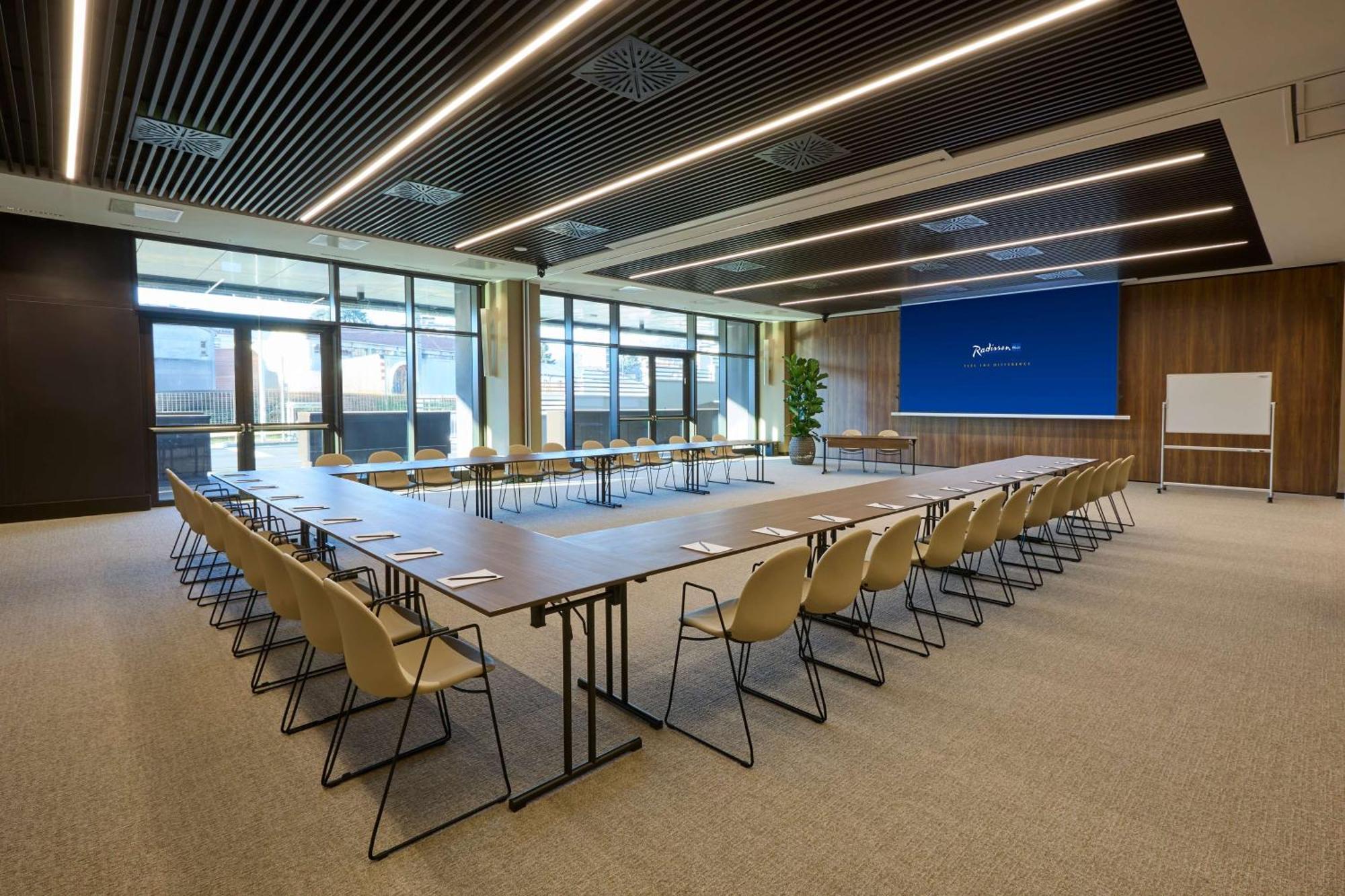 Radisson Blu Hotel, Bergamo Choruslife Екстер'єр фото