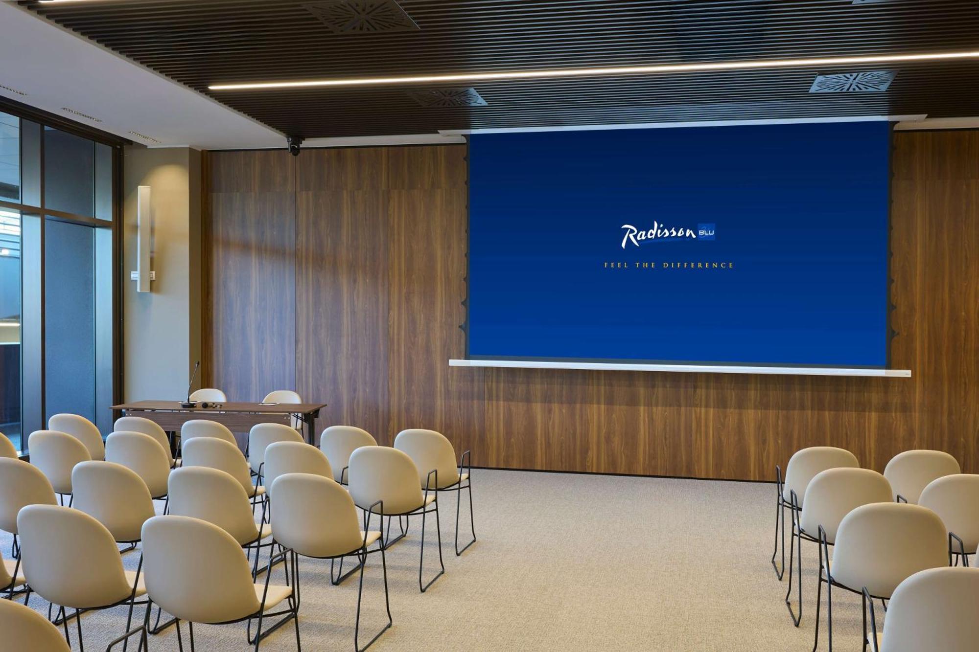 Radisson Blu Hotel, Bergamo Choruslife Екстер'єр фото